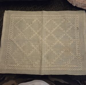 VGUC VTG Linen Placemat 13" x 18"